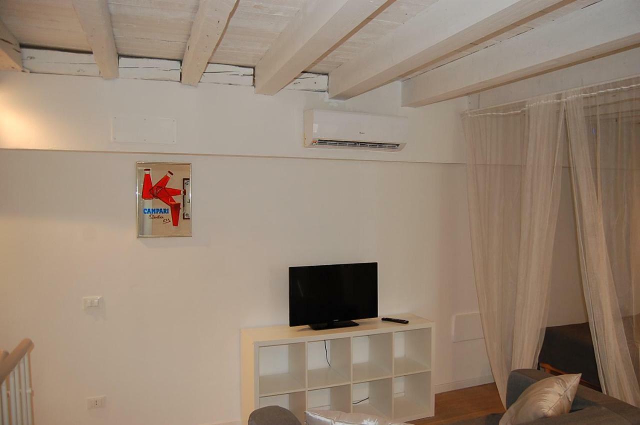 Appartamenti Corridoni Terst Exteriér fotografie